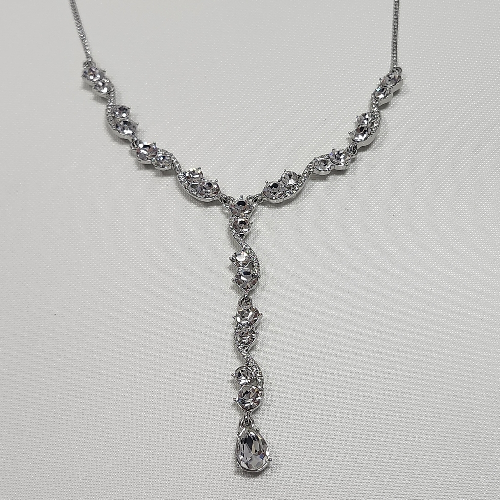 NWT Givenchy Silver-Tone Crystal Lariat Necklace